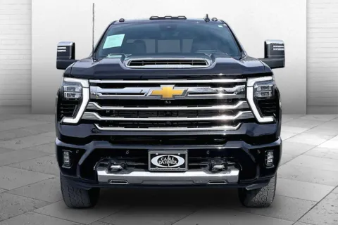 Photos of 2025 Chevrolet Silverado 2500 HD High Country for sale in Independence, MO at Cable Dahmer Chevrolet of Independence