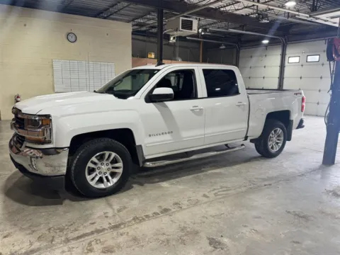 Photos of 2018 Chevrolet Silverado 1500 LT for sale in Independence, MO at Cable Dahmer Chevrolet of Independence