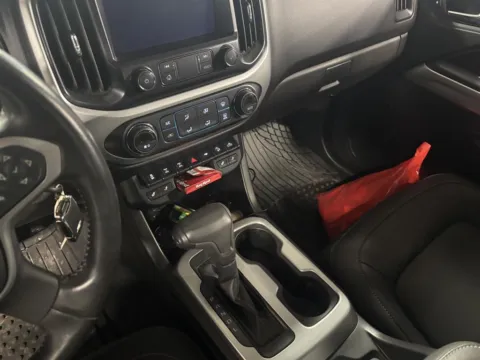 More photos of 2021 Chevrolet Colorado 4WD ZR2 at Cable Dahmer Chevrolet of Independence, MO
