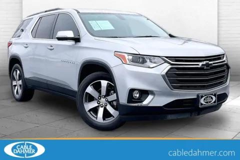 Silver 2019 Chevrolet Traverse LT Leather for sale in Independence, MO