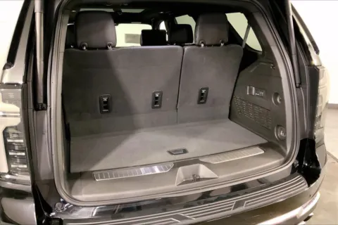 More photos of 2025 Chevrolet Tahoe High Country at Cable Dahmer Chevrolet of Independence, MO