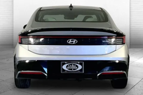 Another view of 2025 Hyundai Sonata Hybrid SEL for sale in Independence, MO at Cable Dahmer Chevrolet of Independence