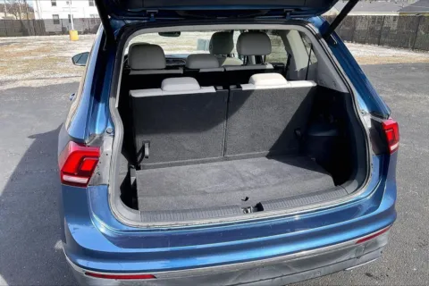 More photos of 2019 Volkswagen Tiguan SE at Cable Dahmer Chevrolet of Independence, MO