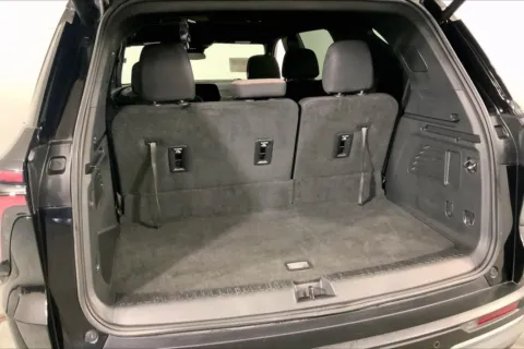 More photos of 2025 Chevrolet Traverse LT at Cable Dahmer Chevrolet of Independence, MO