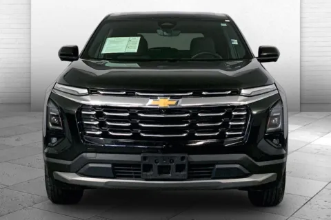 Photos of 2025 Chevrolet Equinox LT for sale in Independence, MO at Cable Dahmer Chevrolet of Independence