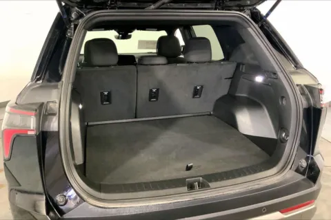 More photos of 2025 Chevrolet Equinox LT at Cable Dahmer Chevrolet of Independence, MO