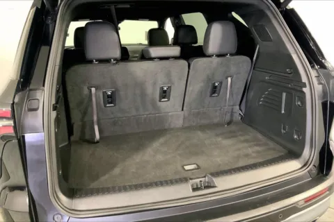 More photos of 2025 Chevrolet Traverse LT at Cable Dahmer Chevrolet of Independence, MO