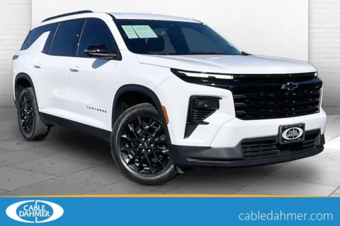 White 2024 Chevrolet Traverse LT for sale in Independence, MO