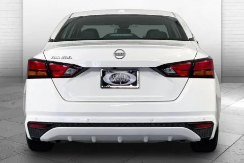 Another view of 2025 Nissan Altima SV for sale in Independence, MO at Cable Dahmer Chevrolet of Independence