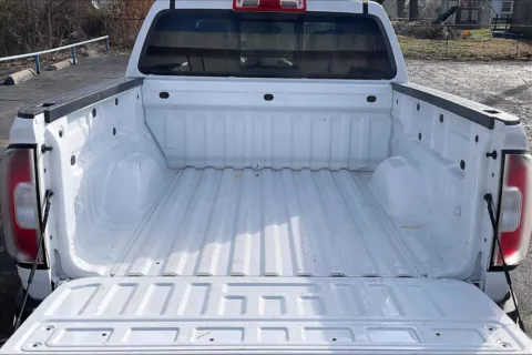 More photos of 2021 GMC Canyon 4WD AT4 w/Cloth at Cable Dahmer Chevrolet of Independence, MO