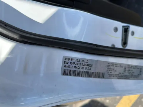 More photos of 2020 Jeep Cherokee Latitude at Cable Dahmer Chevrolet of Independence, MO