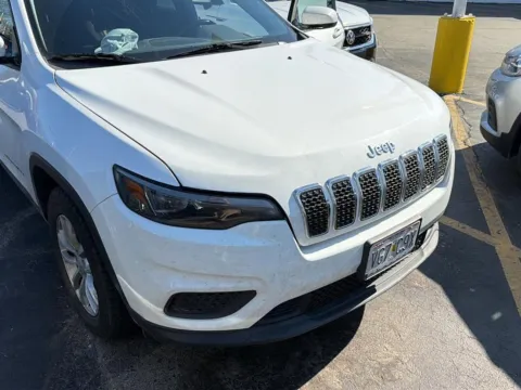White 2020 Jeep Cherokee Latitude for sale in Independence, MO