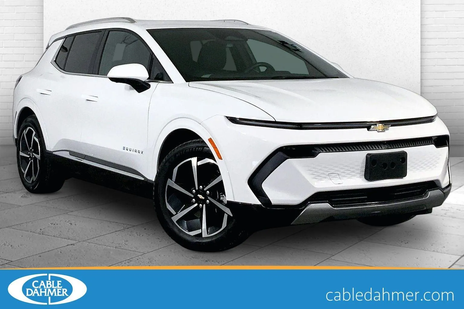 White 2025 Chevrolet Equinox EV LT for sale in Independence, MO