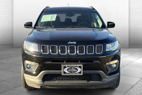 Photos of 2018 Jeep Compass Latitude for sale in Independence, MO at Cable Dahmer Chevrolet of Independence