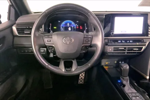 More photos of 2025 Toyota Camry LE at Cable Dahmer Chevrolet of Independence, MO