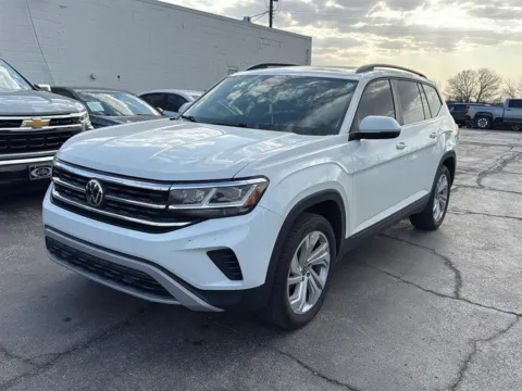 More photos of 2021 Volkswagen Atlas 3.6L V6 SE w/Technology at Cable Dahmer Chevrolet of Independence, MO