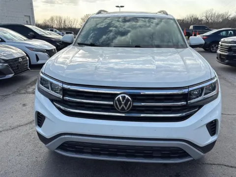 Another view of 2021 Volkswagen Atlas 3.6L V6 SE w/Technology for sale in Independence, MO at Cable Dahmer Chevrolet of Independence