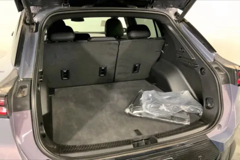 More photos of 2025 Chevrolet Equinox EV LT at Cable Dahmer Chevrolet of Independence, MO