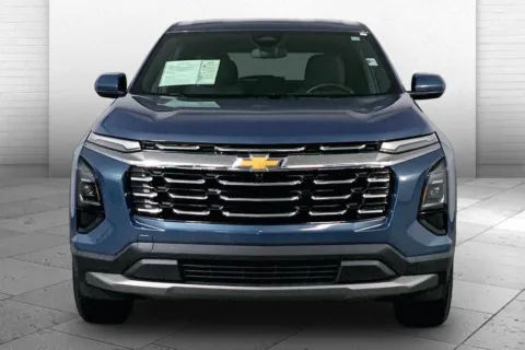 Photos of 2025 Chevrolet Equinox LT for sale in Independence, MO at Cable Dahmer Chevrolet of Independence