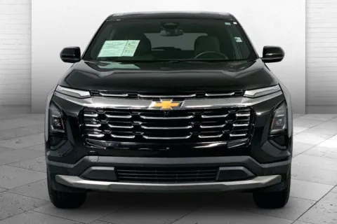 Photos of 2025 Chevrolet Equinox LT for sale in Independence, MO at Cable Dahmer Chevrolet of Independence