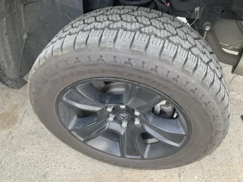 More photos of 2021 RAM 1500 Big Horn at Cable Dahmer Chevrolet of Independence, MO