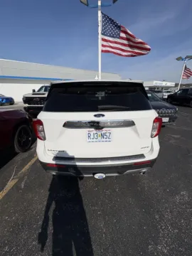 Another view of 2022 Ford Explorer Limited for sale in Independence, MO at Cable Dahmer Chevrolet of Independence