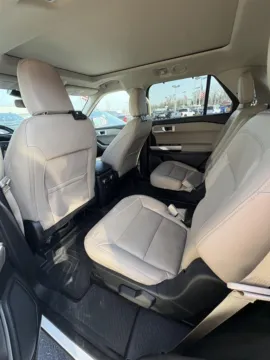 More photos of 2022 Ford Explorer Limited at Cable Dahmer Chevrolet of Independence, MO