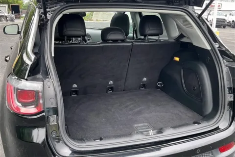 More photos of 2021 Jeep Compass Limited at Cable Dahmer Chevrolet of Independence, MO