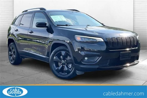 Black 2019 Jeep Cherokee Altitude for sale in Independence, MO
