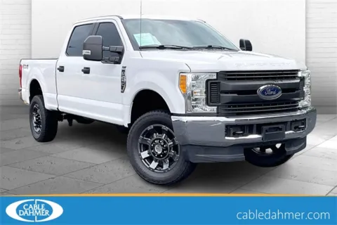 White 2017 Ford F-250SD XL for sale in Independence, MO