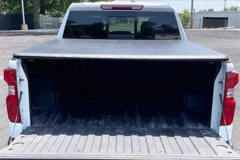 More photos of 2022 Chevrolet Silverado 1500 LT at Cable Dahmer Chevrolet of Independence, MO
