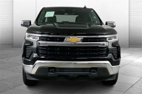 Photos of 2022 Chevrolet Silverado 1500 LT for sale in Independence, MO at Cable Dahmer Chevrolet of Independence
