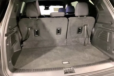 More photos of 2025 Chevrolet Traverse LT at Cable Dahmer Chevrolet of Independence, MO
