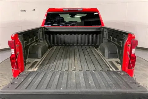 More photos of 2022 Chevrolet Silverado 1500 LT at Cable Dahmer Chevrolet of Independence, MO