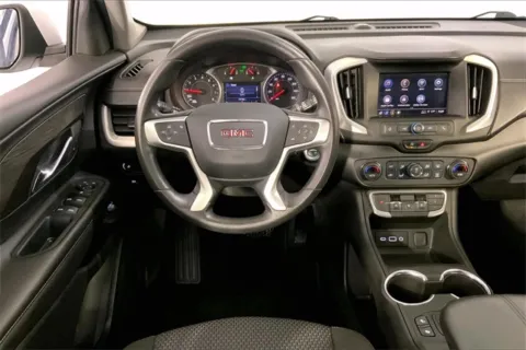 More photos of 2022 GMC Terrain SLE at Cable Dahmer Chevrolet of Independence, MO