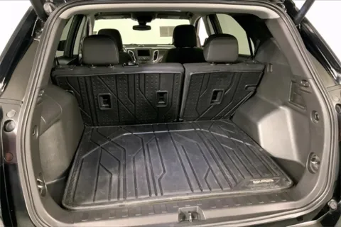 More photos of 2023 Chevrolet Equinox LT at Cable Dahmer Chevrolet of Independence, MO