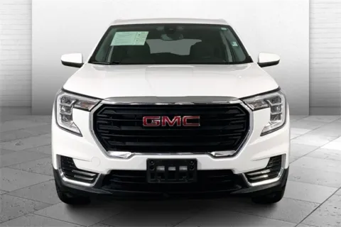 Photos of 2024 GMC Terrain SLE for sale in Independence, MO at Cable Dahmer Chevrolet of Independence