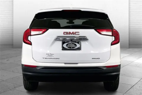 Another view of 2024 GMC Terrain SLE for sale in Independence, MO at Cable Dahmer Chevrolet of Independence