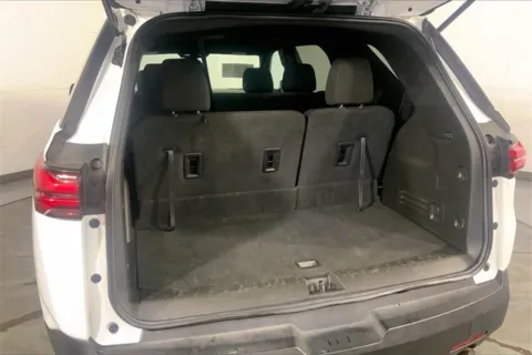 More photos of 2023 Chevrolet Traverse LT at Cable Dahmer Chevrolet of Independence, MO