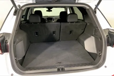 More photos of 2022 Chevrolet Equinox LT at Cable Dahmer Chevrolet of Independence, MO