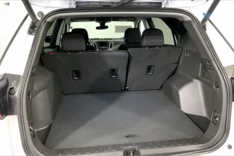 More photos of 2022 Chevrolet Equinox LT at Cable Dahmer Chevrolet of Independence, MO