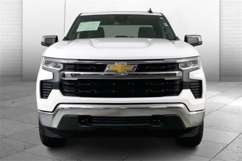 Photos of 2022 Chevrolet Silverado 1500 LT for sale in Independence, MO at Cable Dahmer Chevrolet of Independence