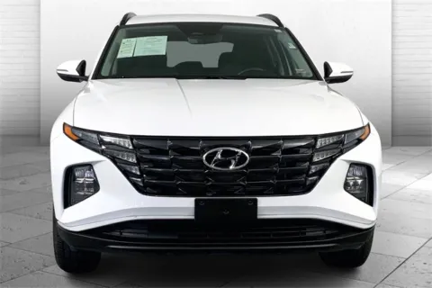 Photos of 2022 Hyundai Tucson SEL for sale in Independence, MO at Cable Dahmer Chevrolet of Independence