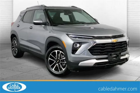 Gray 2024 Chevrolet TrailBlazer LT for sale in Independence, MO