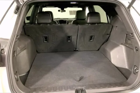 More photos of 2022 Chevrolet Equinox RS at Cable Dahmer Chevrolet of Independence, MO