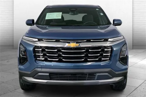 Photos of 2025 Chevrolet Equinox LT for sale in Independence, MO at Cable Dahmer Chevrolet of Independence