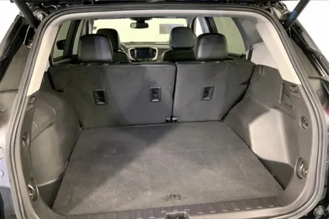 More photos of 2024 GMC Terrain SLT at Cable Dahmer Chevrolet of Independence, MO