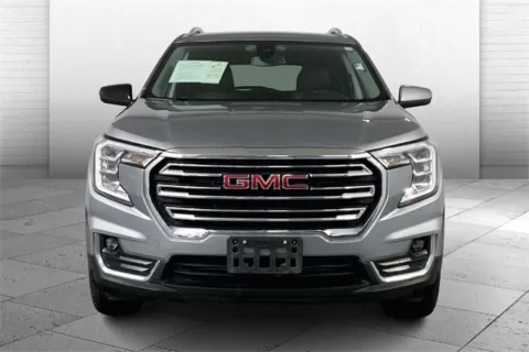 Photos of 2024 GMC Terrain SLT for sale in Independence, MO at Cable Dahmer Chevrolet of Independence
