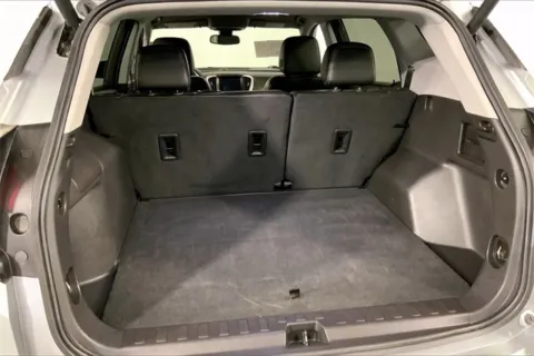 More photos of 2024 GMC Terrain SLT at Cable Dahmer Chevrolet of Independence, MO