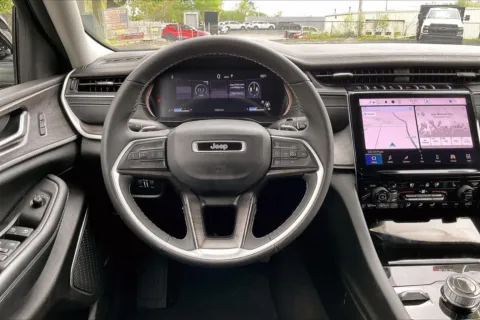 More photos of 2023 Jeep Grand Cherokee Limited at Cable Dahmer Chevrolet of Independence, MO